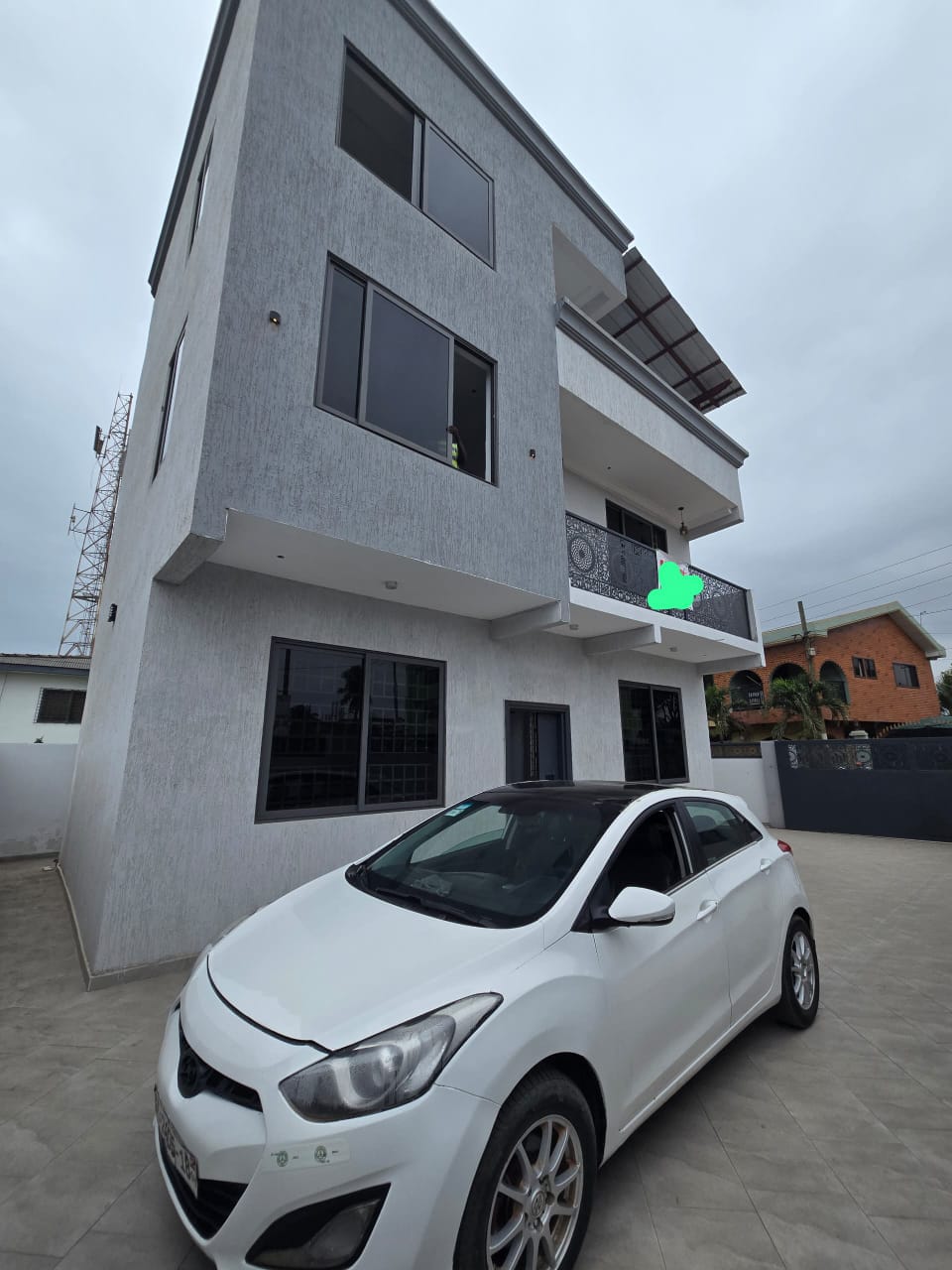 modern 3 bedroom apartment to let@ Labone